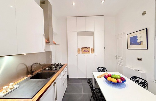 Arts-et-Metiers Apartment | Paris Lyrique, 3 bedrooms/2 bathrooms, 8 people, 130 m²