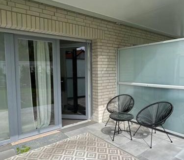 Hedtberg Apartment | Paris to Bochum, 4 Pers. Apartm.
