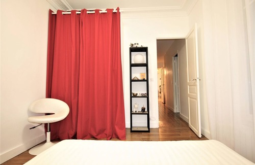 12th Arrondissement Apartment | Parisian charm, near Bercy