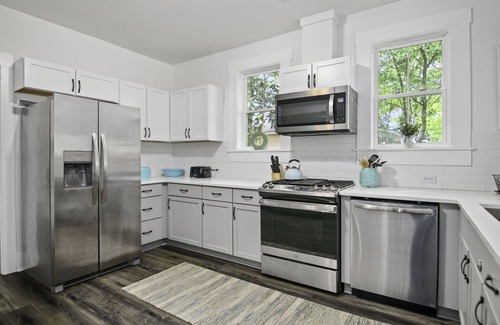North Charleston House | Park Circle's Blue Ranch -Charleston-
