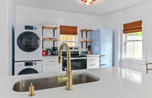 North Charleston House | Park Circle's Hidden Gem n[Charleston]