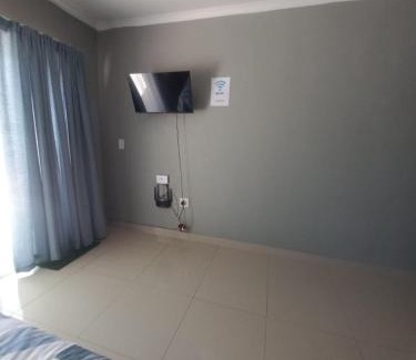 Piet Retief House | Park guesthouse