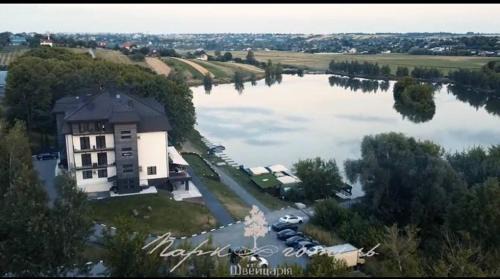 Velyka Omeliana Hotel | Park Hotel Switzerland