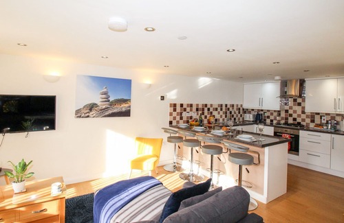 Weymouth Cottage | PARK MEWS, family friendly, country holiday cottage in Weymouth