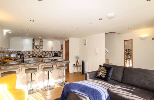Weymouth Cottage | PARK MEWS, family friendly, country holiday cottage in Weymouth