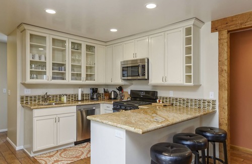 Paso Robles House | Park Place 3/3 Walkable to Downtown BBQ grill