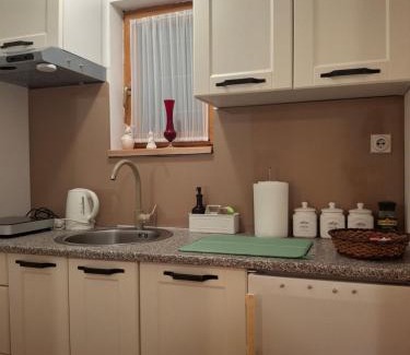 Lazarevac Apartment | Park