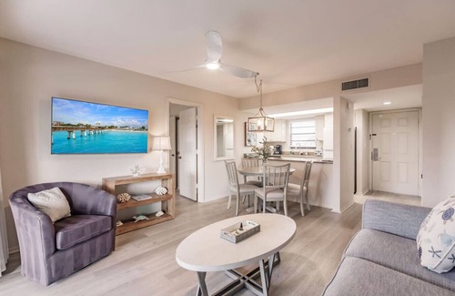 Park Shore Condo | Park Shore Resort Deluxe Condo Top FloorBLDG F#339
