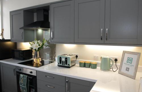 Darlington Apartment | Parkgate Central, Station & Town