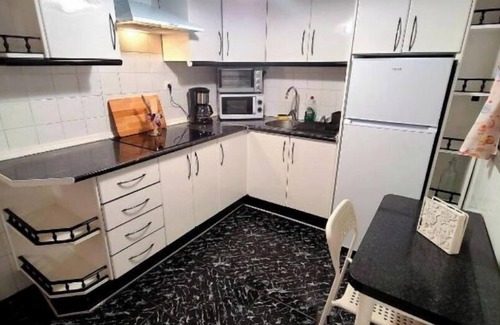Almeria Centro Apartment | Parking y Netflix