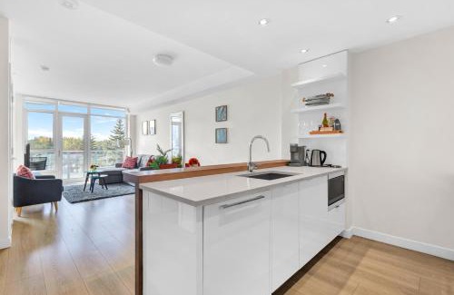 Bow Riverfront Apartment | Parkside at Waterfront in Downtown Calgary