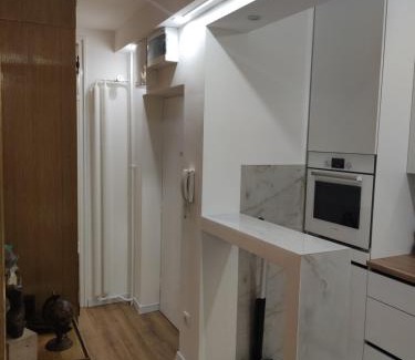 Banovo brdo Apartment | Parkside retreat