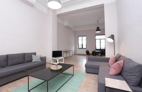 Upper Town Apartment | Parlamentarium apartment