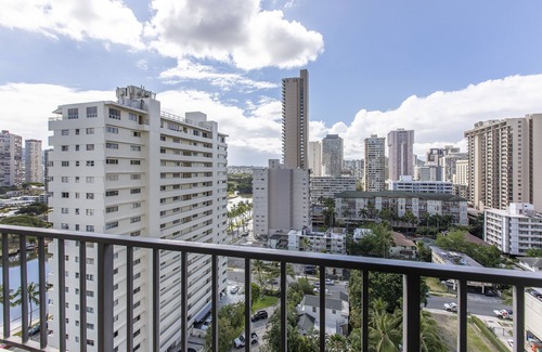 Waikiki Condo | Partial Ocean King Studio with Kitchenette, AC, and Free WIFI!