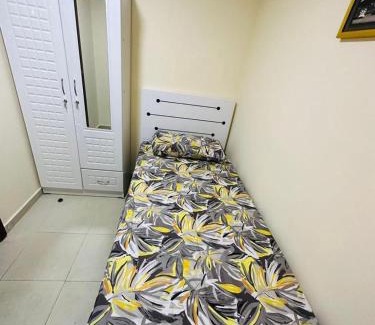 Al Barsha 1 Apartment | Partition in apartment