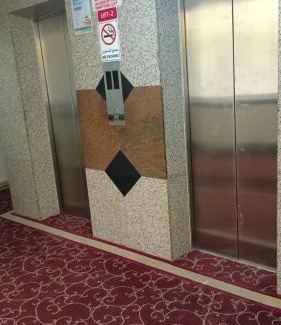 Al Muraqqabat Apartment | Partition Rooms in Deebaj Hotel Apartment