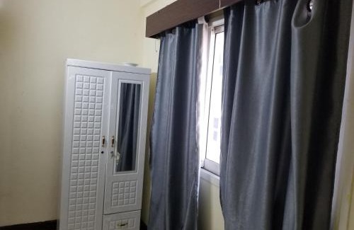 Al Muraqqabat Apartment | Partition Rooms in Hotel Apartment