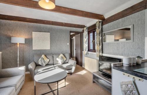 Colchester Apartment | Partridge - Uk48173