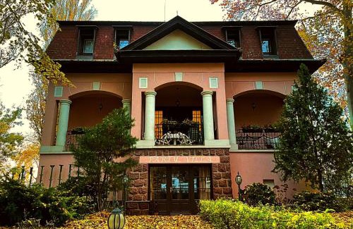 Balatonfoldvar Villa | Party Villa Holiday Rent Balatonfoldvar