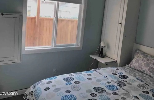 Altadena House | Pasadena Beautiful Front House w/ Free Parking