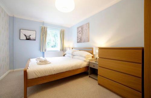 Impington Apartment | Pass the Keys 1BR Modern Beautiful House Pass the Keys