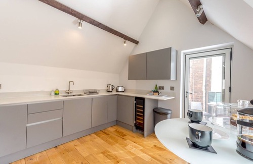 Shrewsbury Apartment | Pass the Keys | 40C 2 bed Celosia Beautiful Town Centre Apartment