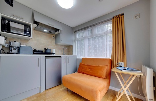 Cambridge House | Pass the Keys | Beautiful Self Contained Garden Annex