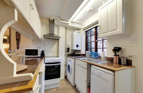 Cambridge City Centre House | Pass the Keys | Central Victorian family home | Pass the Keys