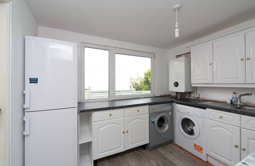 Benllech House | Pass the Keys | Centrally Located Modern Seaside House