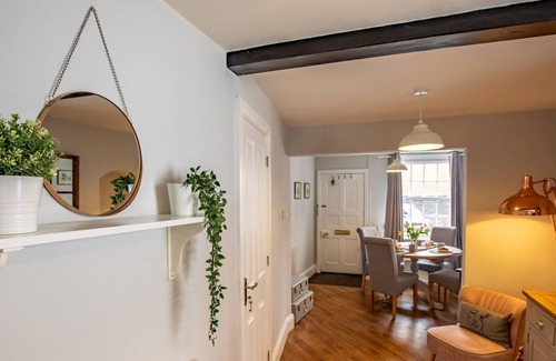 Shrewsbury House | Pass the Keys | Charming Victorian Two Bedroom Townhouse