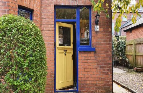 Ormeau House | Pass The Keys Colourful, Quirky Artist-Owned 3 Bed Next to Cafes