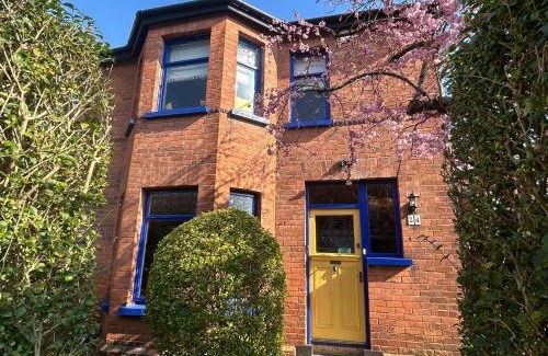 Ormeau House | Pass The Keys Colourful, Quirky Artist-Owned 3 Bed Next to Cafes