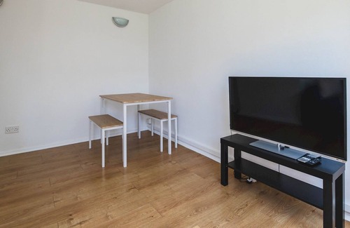 Tottenham Green Apartment | Pass the Keys | Convenient and Tranquil Flat in Seven Sisters