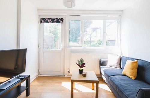 Tottenham Green Apartment | Pass the Keys | Convenient and Tranquil Flat in Seven Sisters
