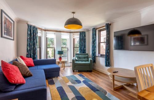 Southend-on-Sea Apartment | Pass the Keys Cosy flat next to the seafront