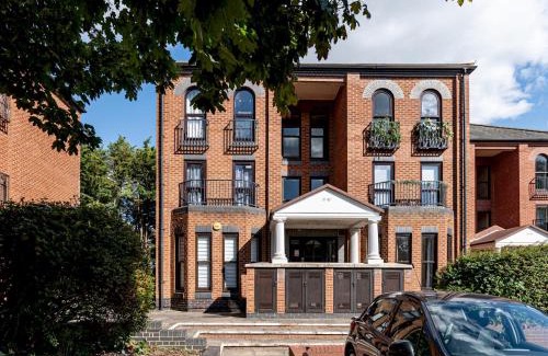 Southend-on-Sea Apartment | Pass the Keys Cosy flat next to the seafront