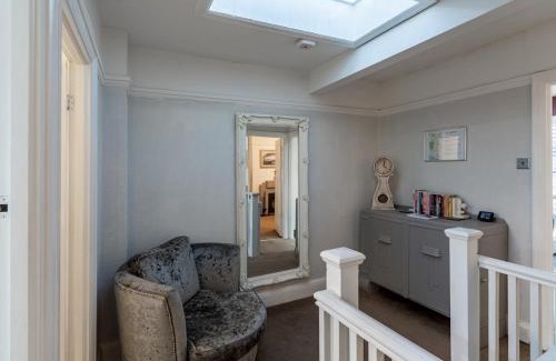 Leigh-on-Sea Apartment | Pass the Keys Cosy Flat in Leigh