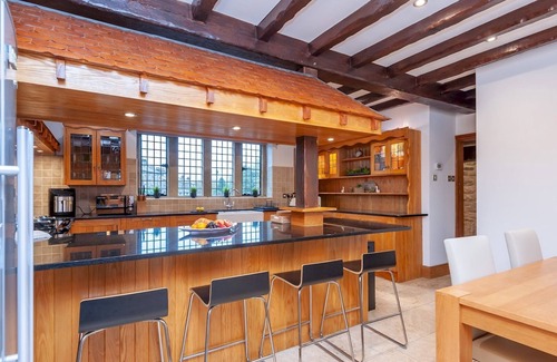 Farsley House | Pass the Keys | Farmhouse Barn - Rustic luxury for families -Leeds
