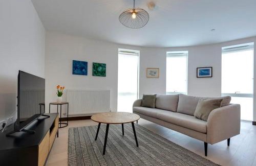 Cambridge Apartment | Pass the Keys Flat 204 Station Square · Ultra Modern Flat next to Cambridge Station