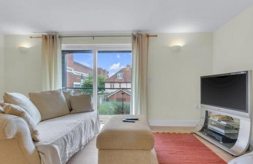 Canterbury Apartment | Pass the Keys Home Haven Canterbury