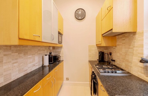 Pimlico Apartment | Pass the Keys | Lovely 2-bedroom flat in Pimlico w/outdoor patio