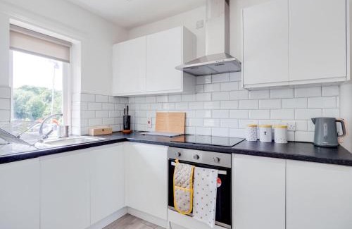 Didsbury House | Pass the Keys Lovely 3 Bedroom property golf club and parking