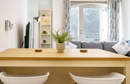 Cathedral Quarter Apartment | Pass the Keys Luxury 2BR W Balcony Cathedral Qtr. Parking