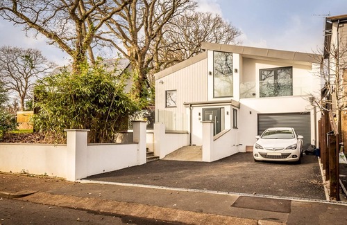 Exmouth House | Pass the Keys | Luxury holiday home in Exmouth with parking