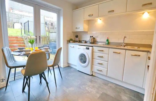 Salford House | Pass the Keys | Manchester City Centre & Attractions