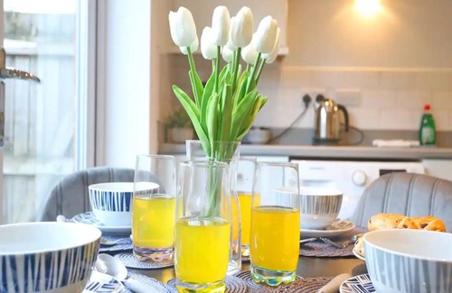 Salford House | Pass the Keys | Manchester City Centre & Attractions