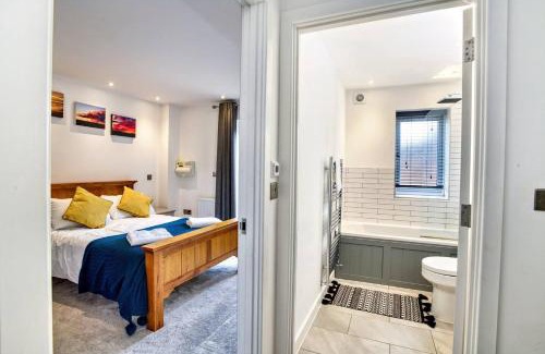 Lincoln House | Pass the Keys Motherby 4 · Town House in Central Lincoln