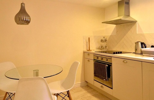 Scampton House | Pass the Keys | Scampton Cottage