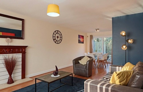 Mickleover House | Pass the Keys | Spacious house with Free Parking