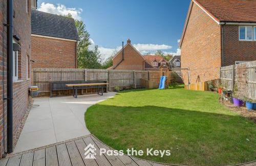 Marcham House | Pass the Keys Spacious Modern Family Home - 20 mins to Oxford